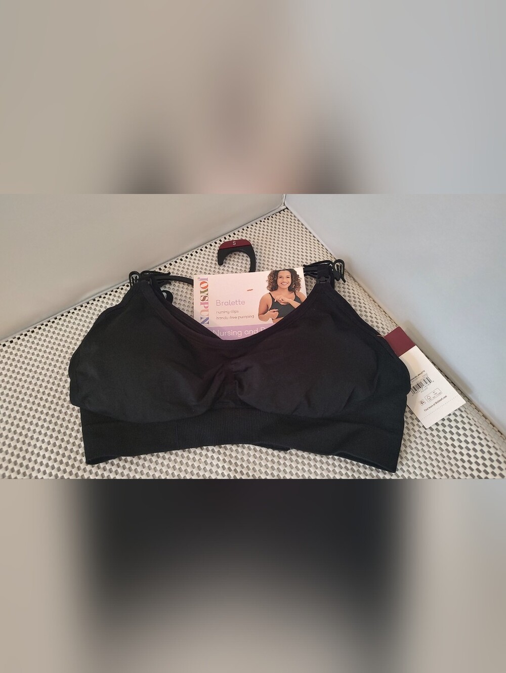 Joyspun Womenâs Size S Maternity Seamless Nursing/Pumping Bralette NWT Black